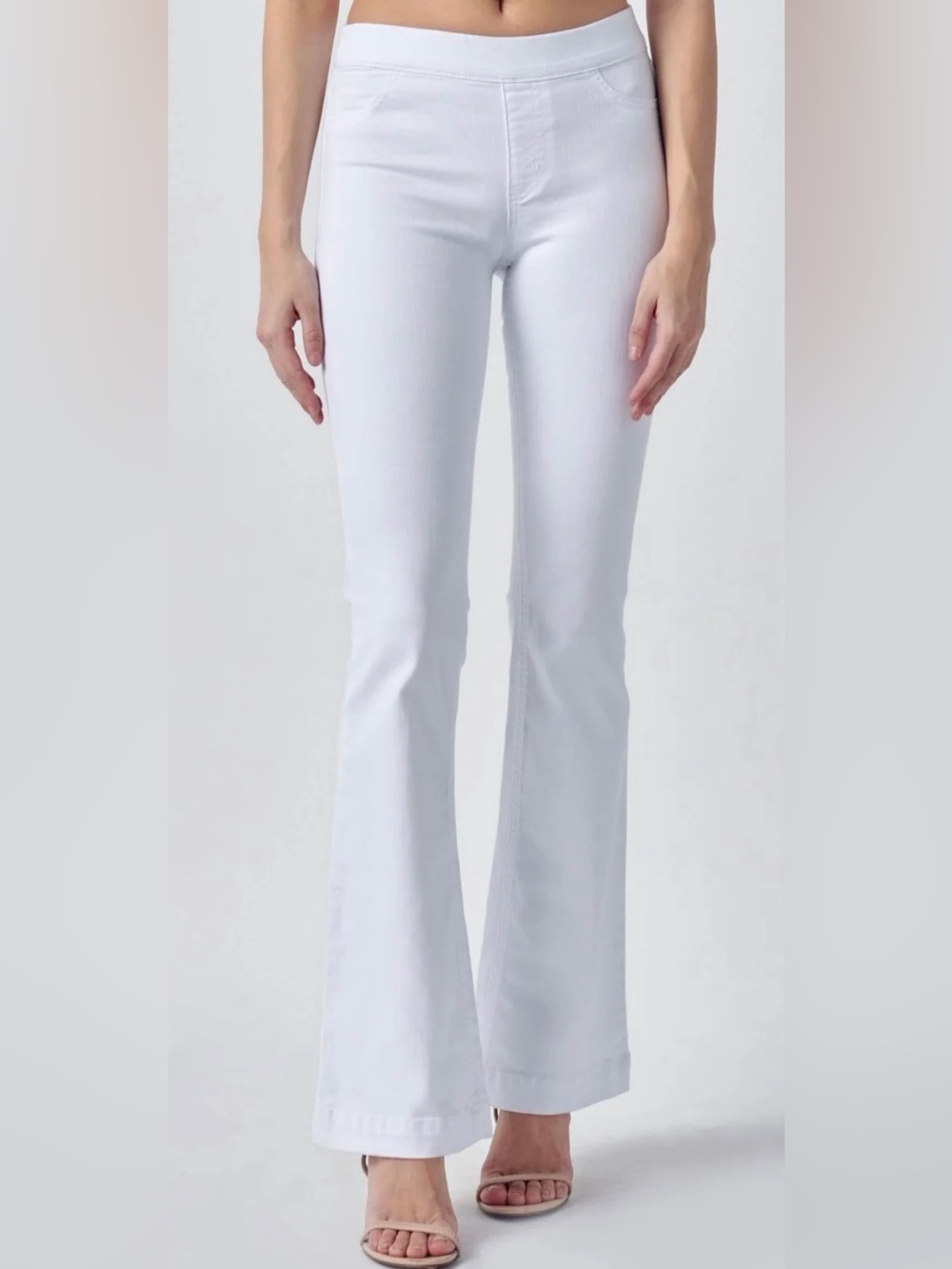 Cello White Mid Rise Flare pull on Jegging [C35324WHT]